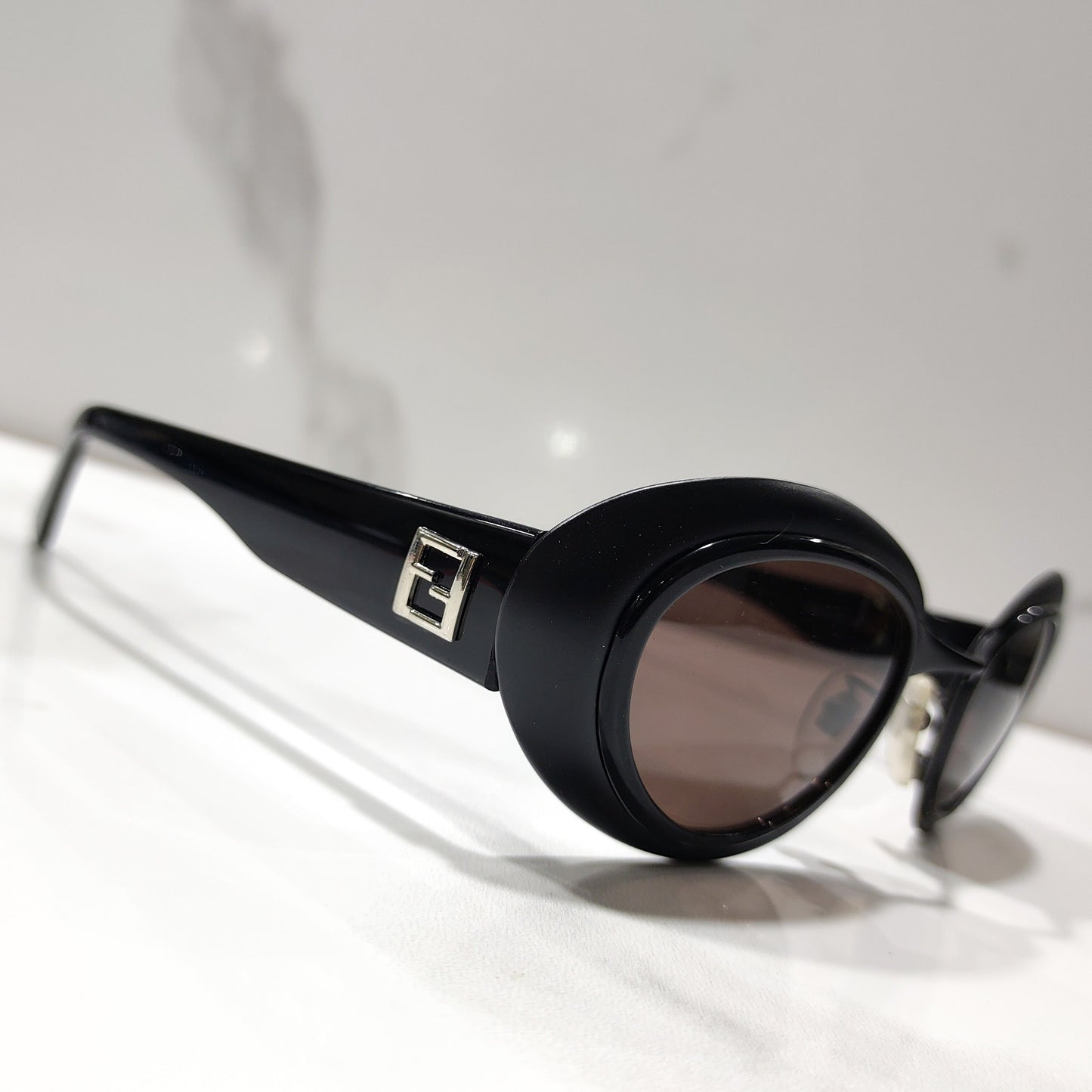 Occhiali da sole Fendi SL7113 lunetta brille cat Eye tonalità y2k anni '90