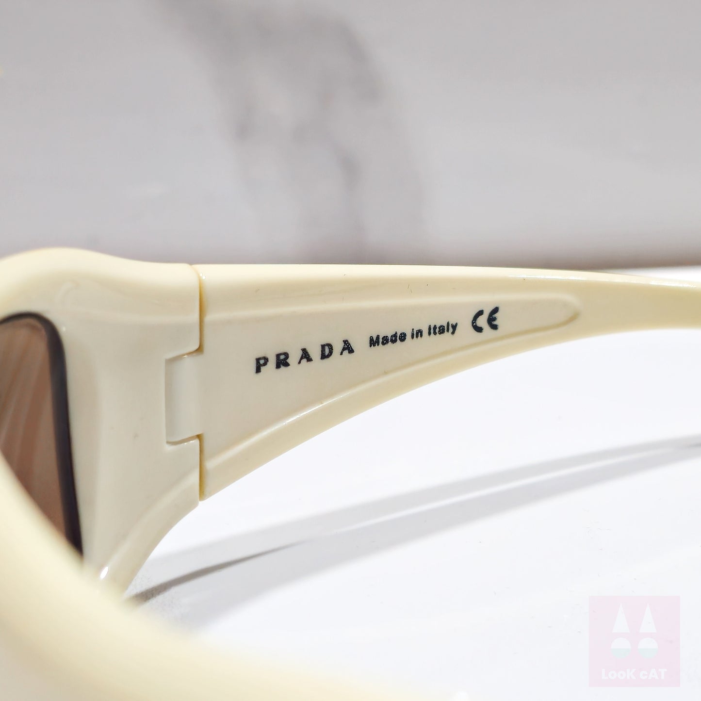 Occhiale da sole Prada modello SPS 01G Y2K anni '90 lunetta brille sfumature y2k