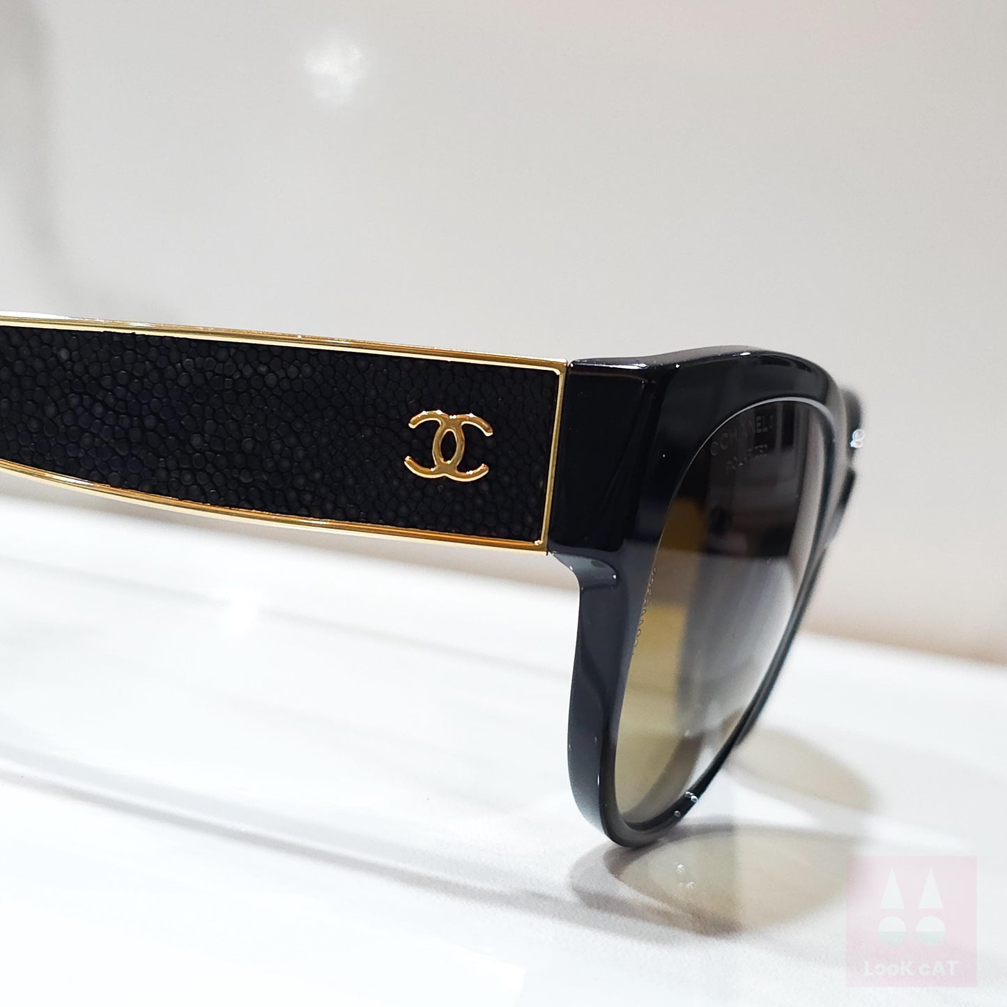 Occhiali da sole Chanel modello 5273 GOLD RARE lunette brille sfumature y2k