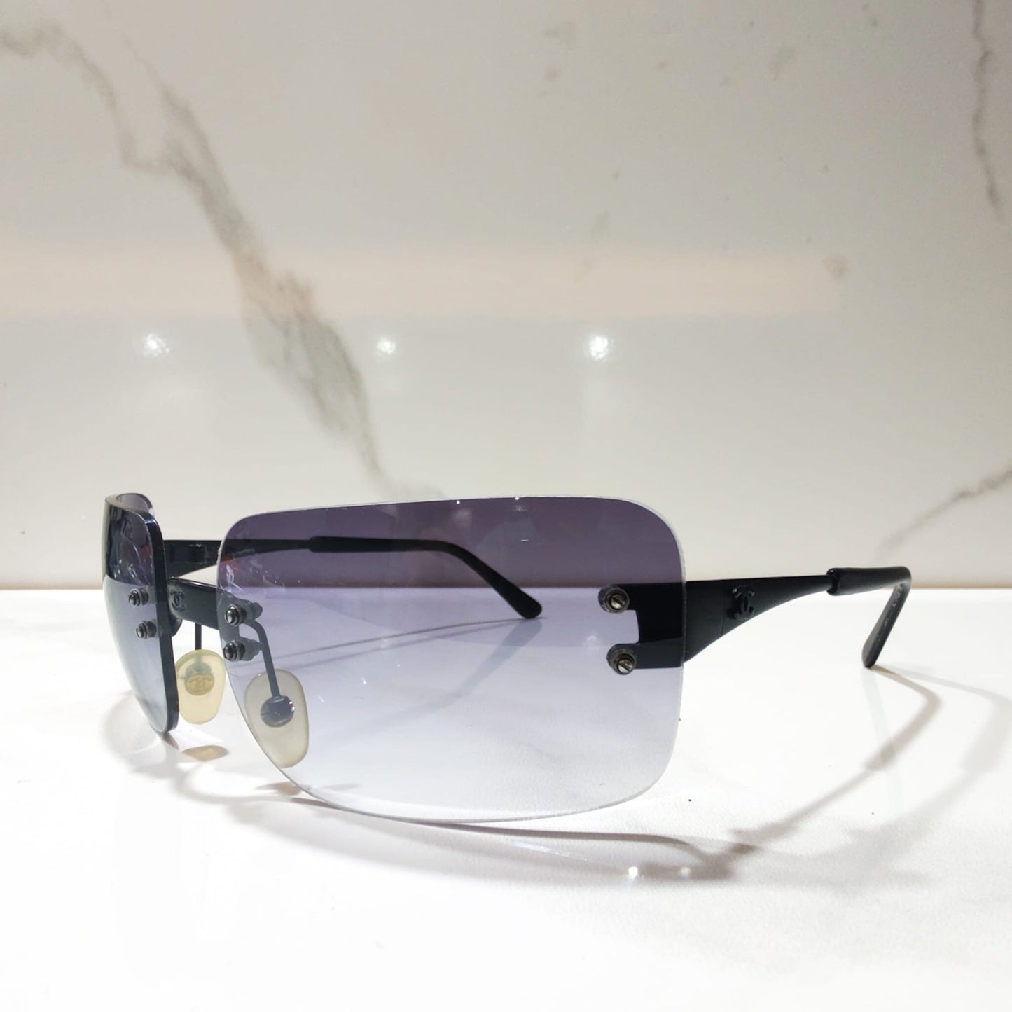 Occhiali da sole Chanel modello 4005 lunette brille y2k shades senza montatura