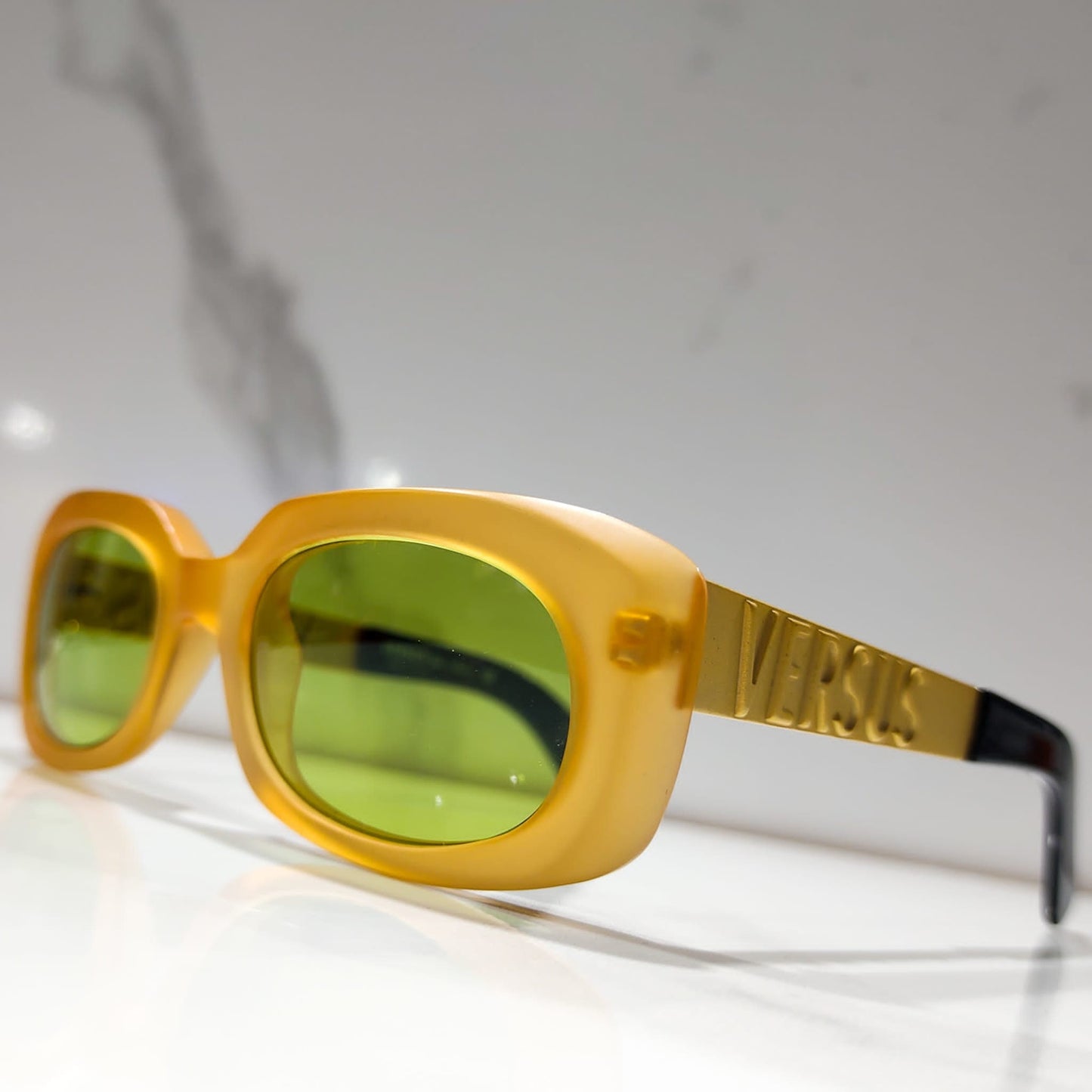 Gianni Versace Versus mod E33 sunglasses vintage 90s occhiali lunette