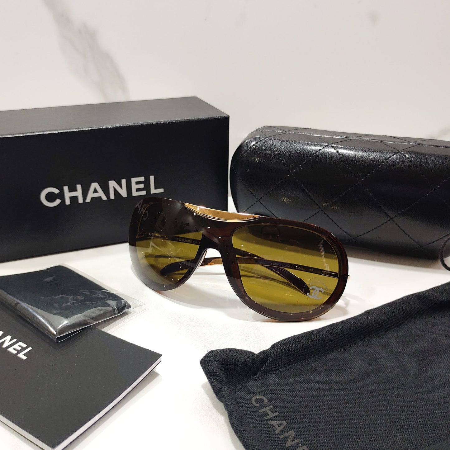 Occhiali da sole Chanel modello 6006 Nos lunette brille y2k shades new old stock