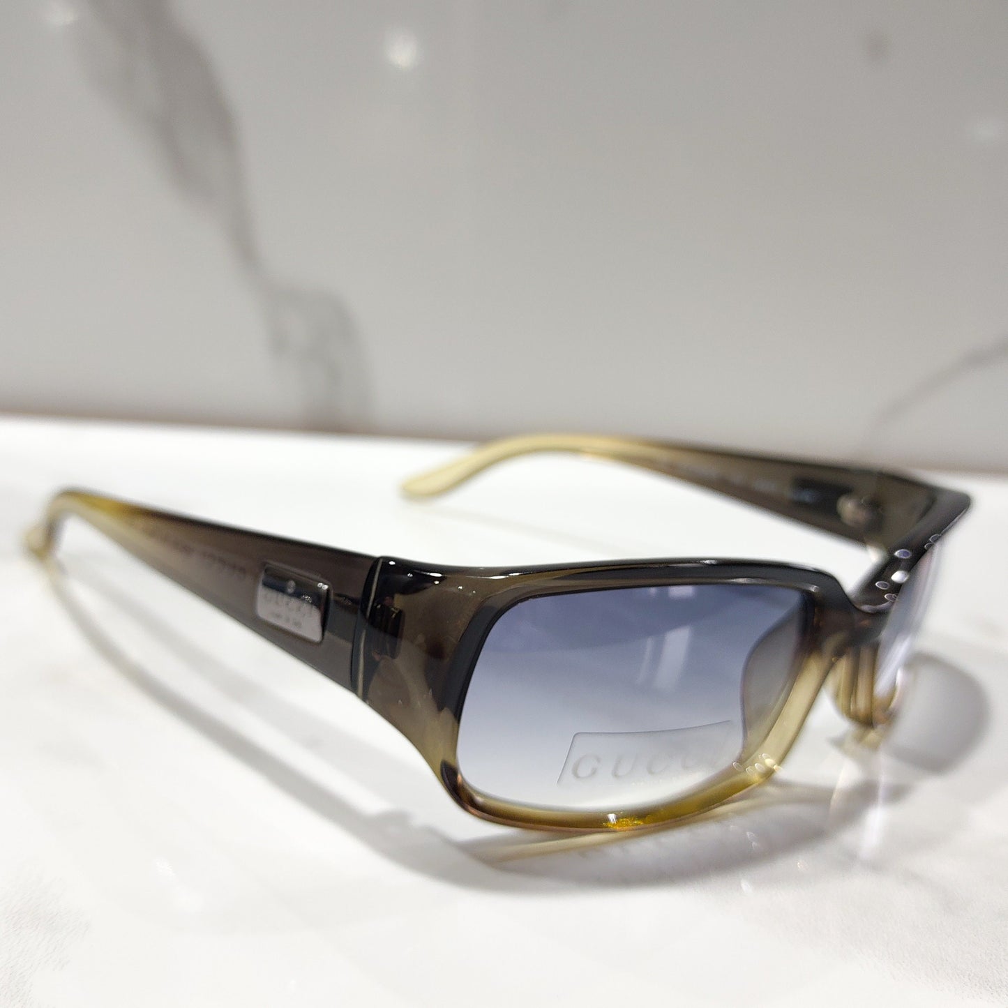 Occhiali da sole vintage Gucci GG 2455 occhiali lunetta brille y2k mai usati