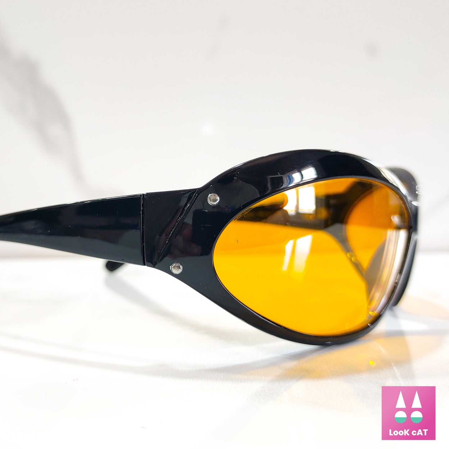 Prada 面具太阳镜型号 SPR 10F lunette brille y2k 色调