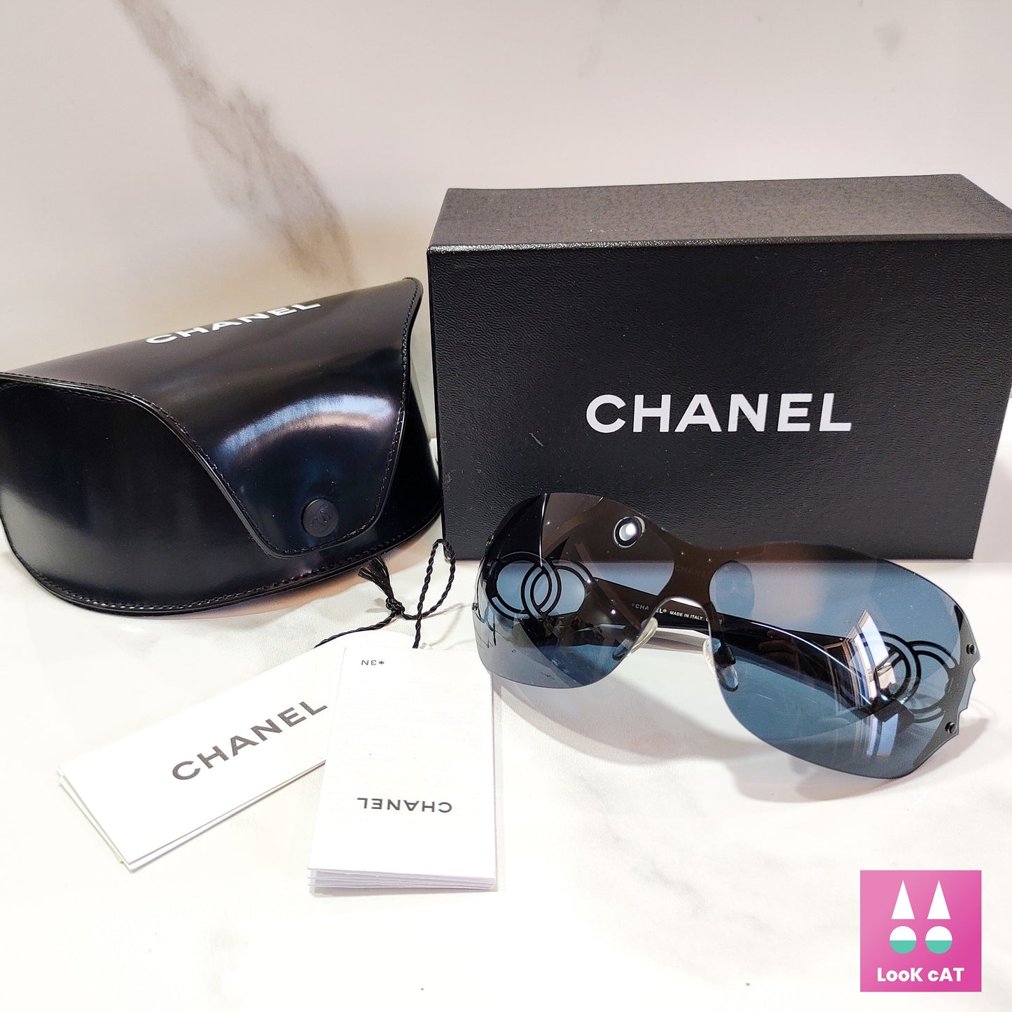 Occhiali da sole Chanel modello 4147 NOS con scudo avvolgente lunetta brille sfumature y2k